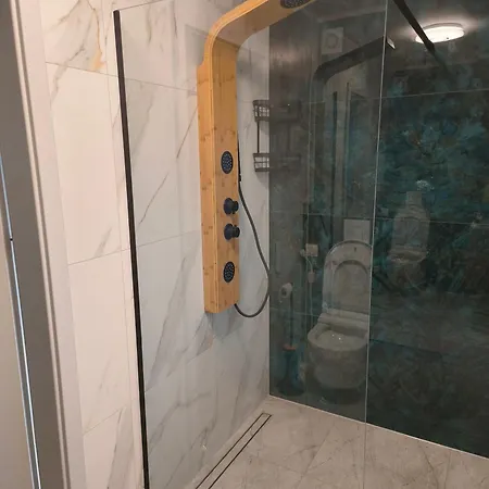 Reduced Prices, Furnished Room, Minimum 1 Month *