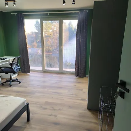 Privatunterkunft Reduced Prices, Furnished Room, Minimum 1 Month